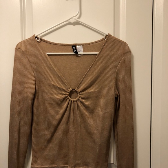 H&M Top - Picture 4 of 5